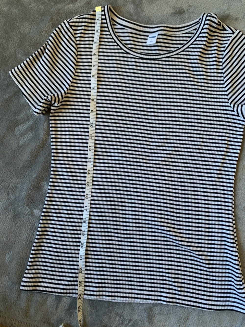 Bundle of 3 shirts. Reebok, Mossimo and Old Navy. Great for summer outfits. - Picture 2 of 10